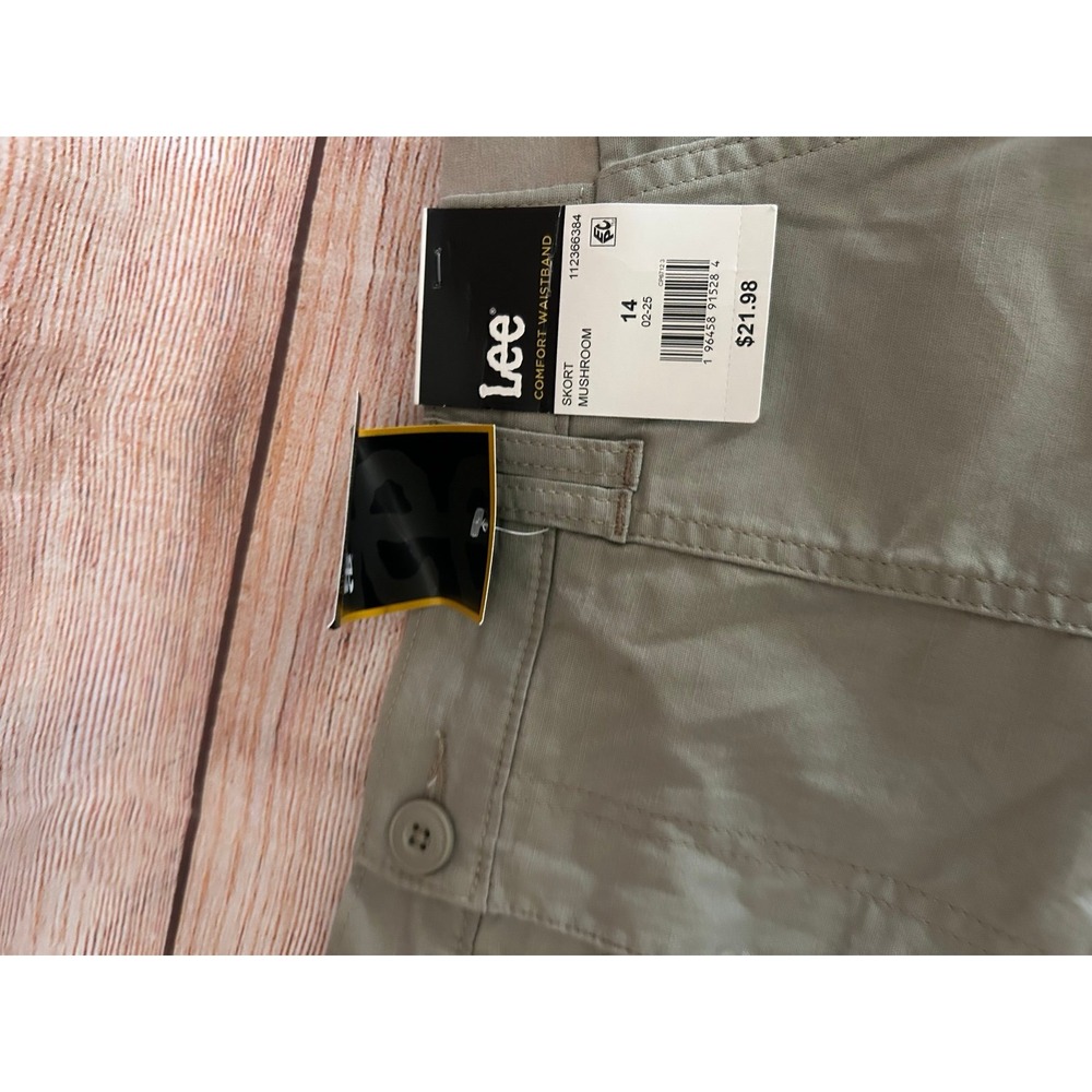 Lee skort‎ - Picture 3 of 4